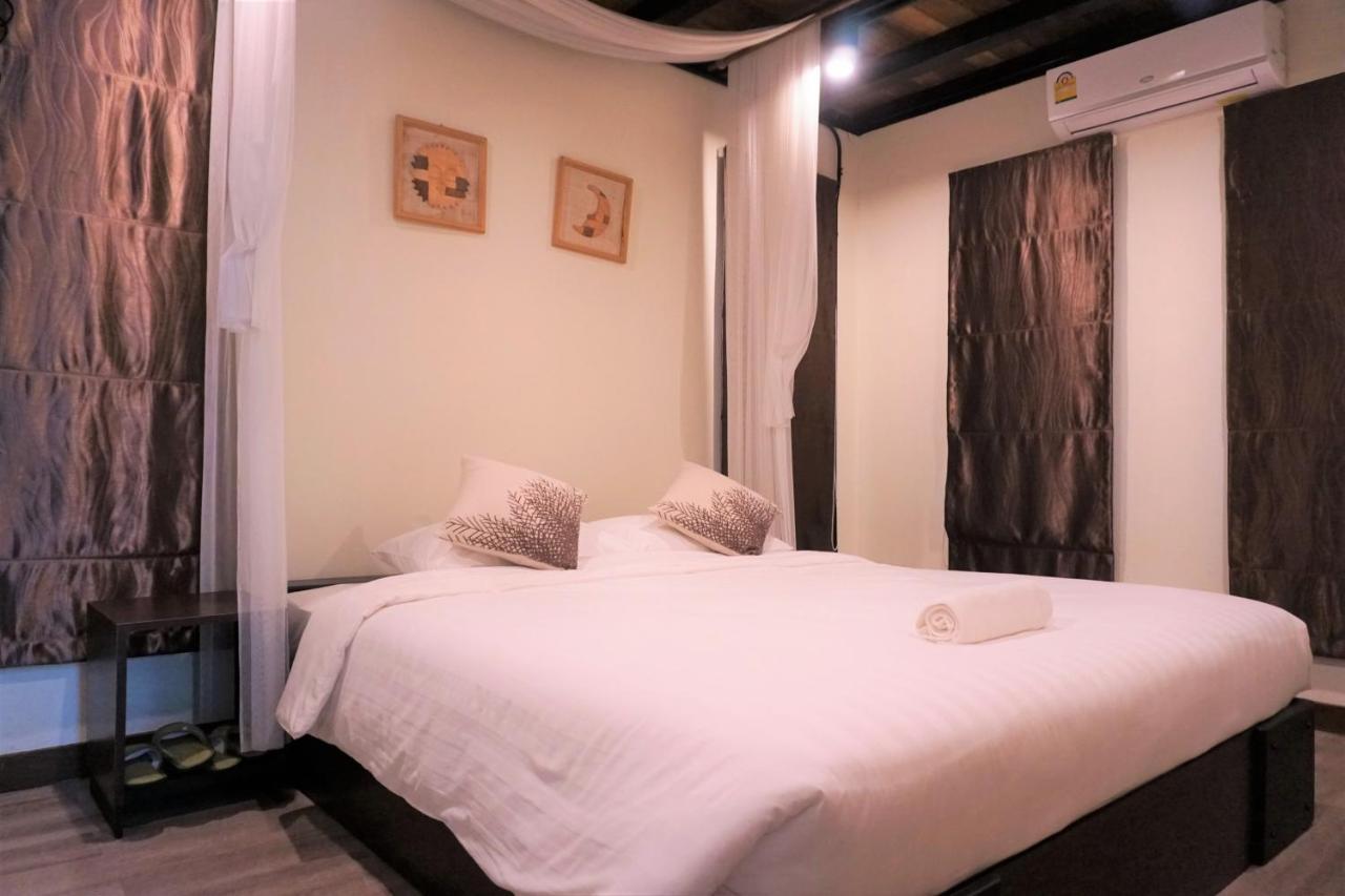 Hotel Bhupimarn Garden House à Chom Thong Extérieur photo