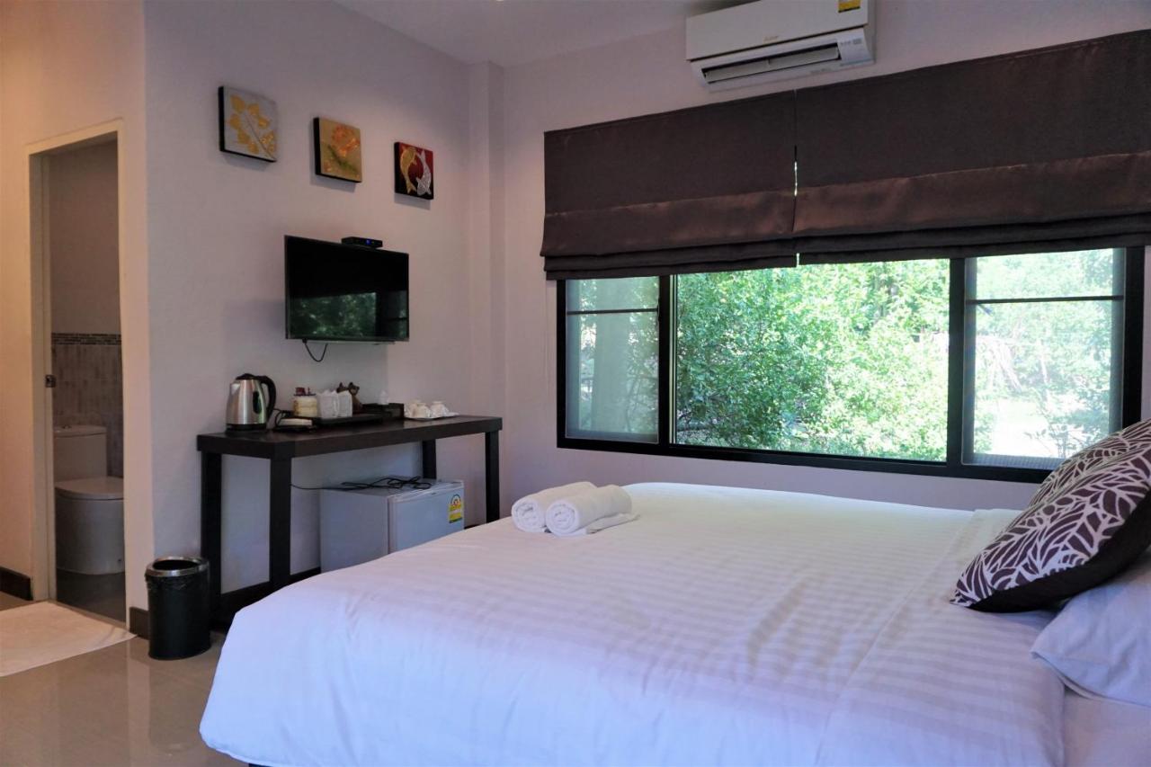 Hotel Bhupimarn Garden House à Chom Thong Extérieur photo