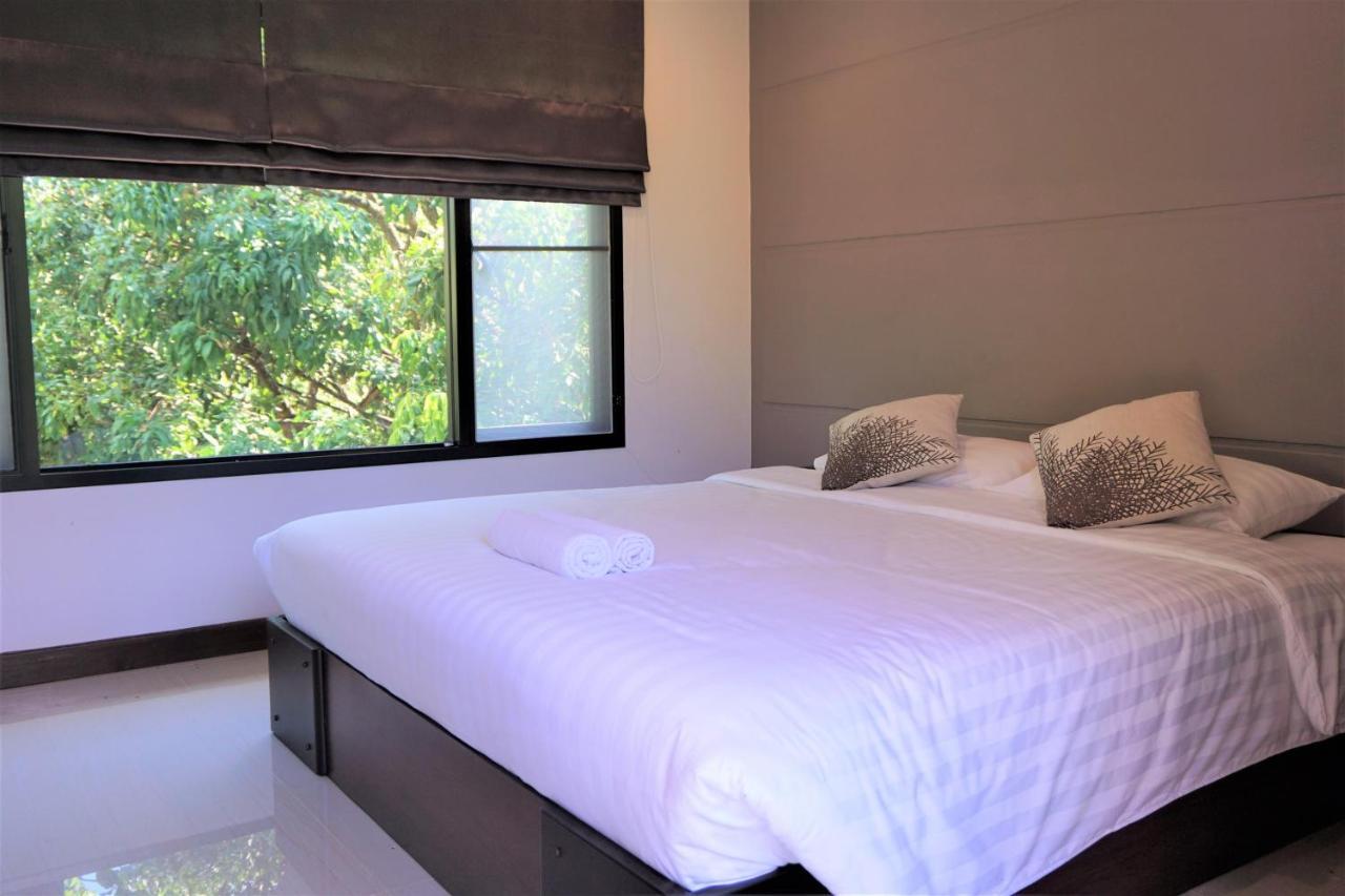 Hotel Bhupimarn Garden House à Chom Thong Extérieur photo