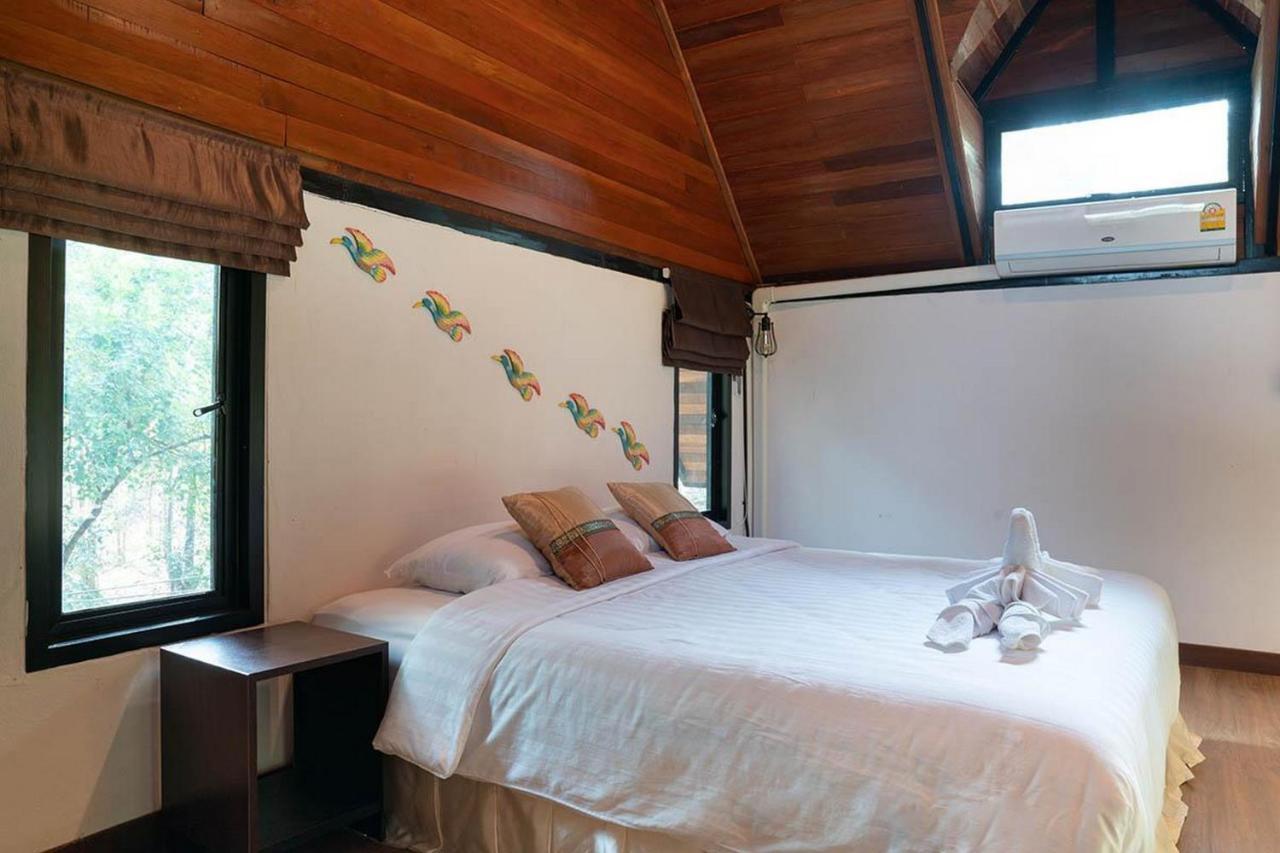 Hotel Bhupimarn Garden House à Chom Thong Extérieur photo
